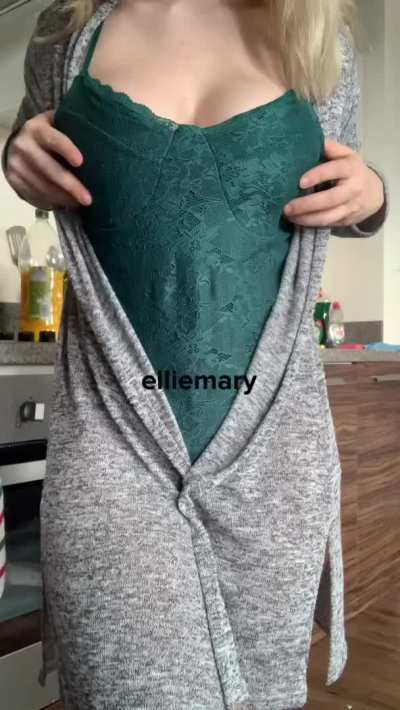 I love to surprise you with my DD&rsquo;s.. 🥰
