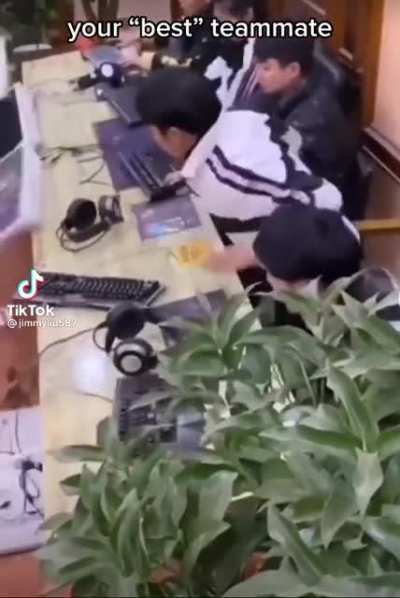 Env&iacute;aselo a tu amigo el hijue pta que hace cagadas
