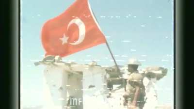 Bilen bilir ben ciddi Ecevit&ccedil;i bir insanım hayran kaldım bu videoya toprağın bol olsun Karaoğlan..