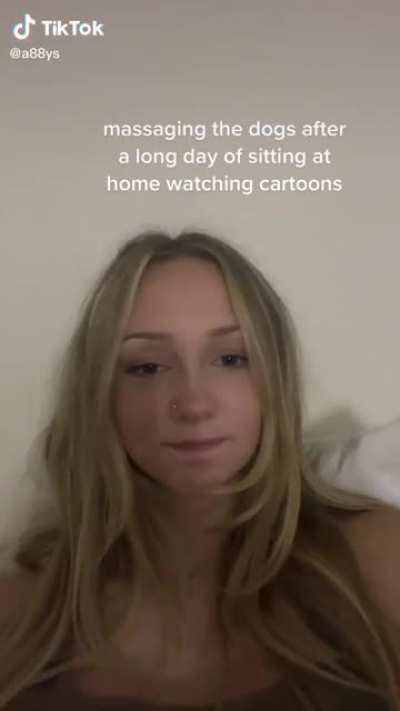 The brunette has a video on her page that shows the blonde&rsquo;s soles too