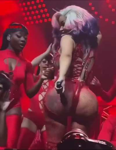Cardi B shaking it
