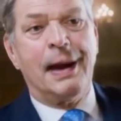 Sauli Niinist&ouml; dame da ne | Mun eka deepfake. Laginen, mutta toimii.