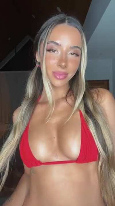 Imagine them bouncing in your face🤪 @sofimae.vip