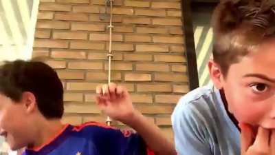 Está viejo el video e hice el crosspost para poder etiquetar al weon de savevideo. Pero disfruten, está chido