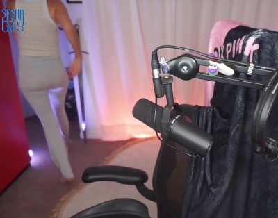 See through sweats and panties on stream