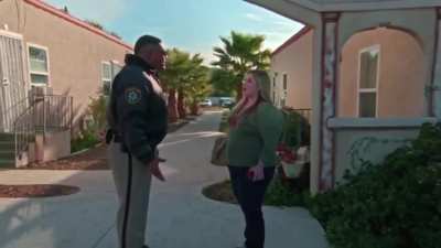 Karen calls the police