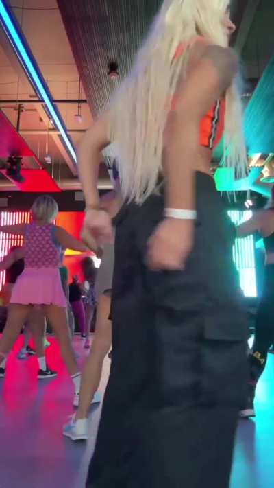 Hot dancing