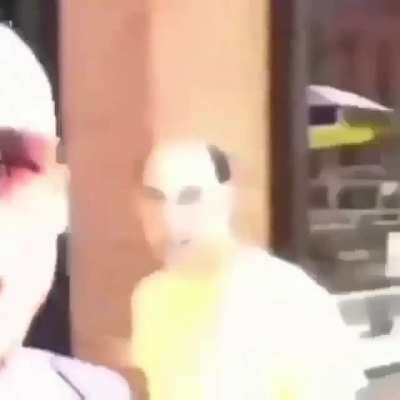Parece una pava XD
