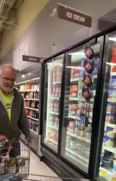 TikToker tries to provoke old dude minding his own business