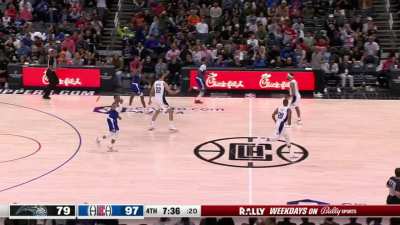 [Highlight] LAC commentators, Brian and Jim, get hype for free Chick-fil-A