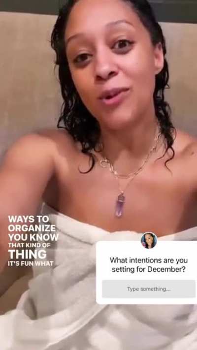 Tia Mowry relaxing with positive energy and inspiration 🫧🛀🏽