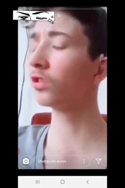 Dude on my insta pretending to be with his non existant girlfriend