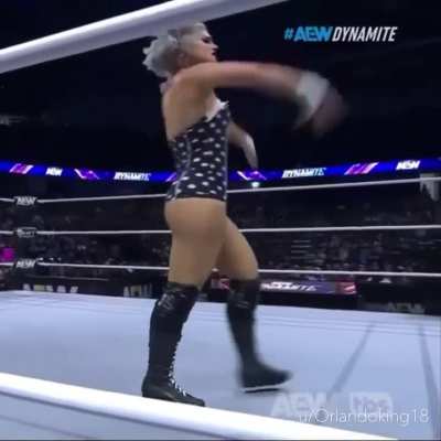 Toni at AEW Dynamite TONIGHT!