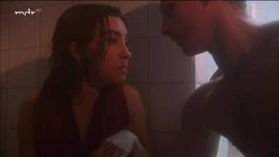 [Pussy] Julia Brendler in "Tatort: Der Tod spielt mit" (1997)