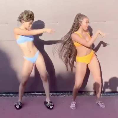 🍑🍑
