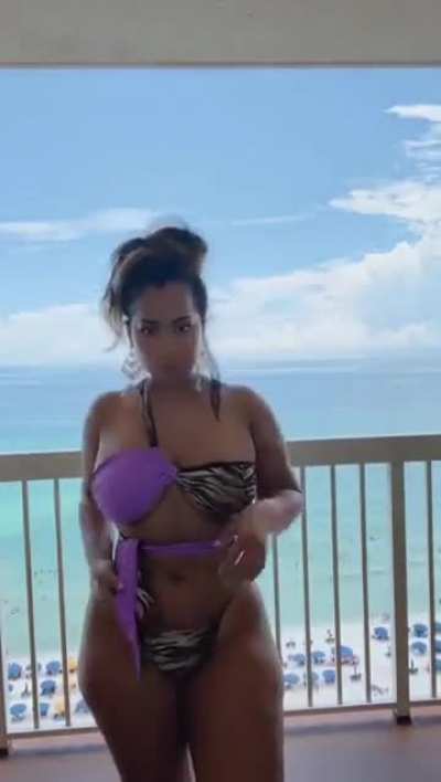 Tammy Rivera 🙂