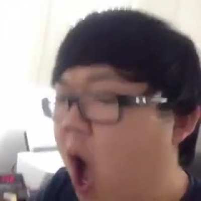 Anime girls eating