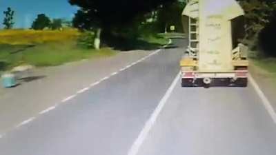 Nutjob overtaking in Romania