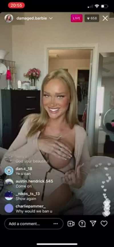 show boob