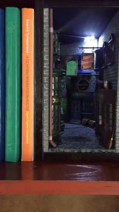 Book nook shelf insert Alley Diagon