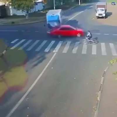 The crossroad doesn&rsquo;t even have any stop signs