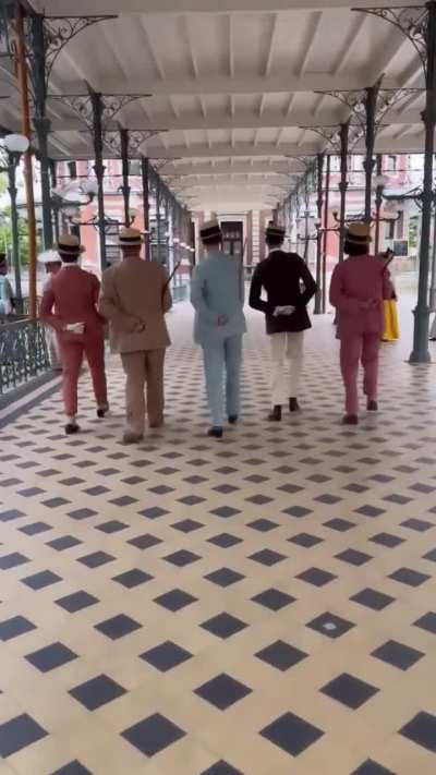 Wie die Morriton Manor Gang auf dem Weg ist das Leben der Berliner Stadt<wbr>bevöl<wbr>kerun<wbr>g zu ruinieren