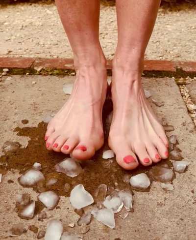 Any ideas for what I should step on next..?🤭