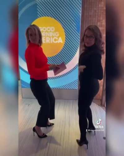 Dr. Jen Ashton &amp;amp; Ginger Zee - GMA/ABC