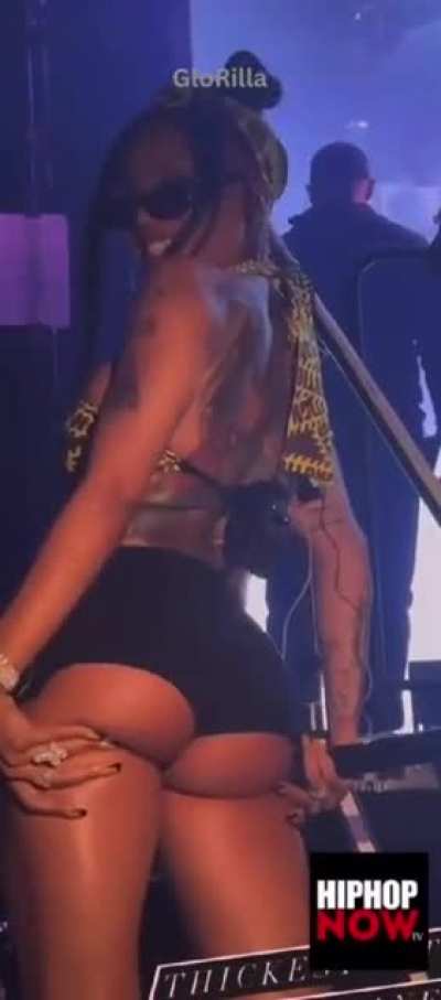 😎🍑