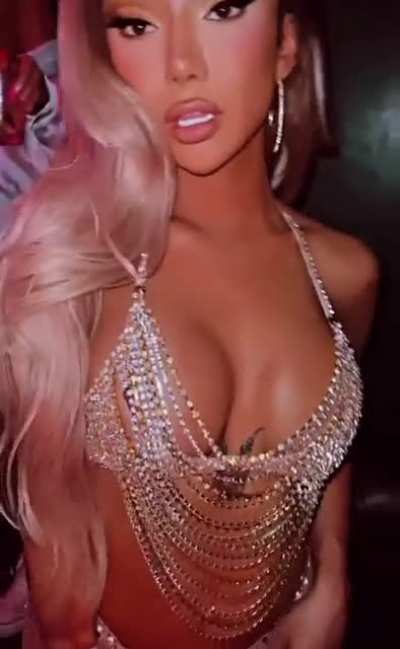 Sexy 😍