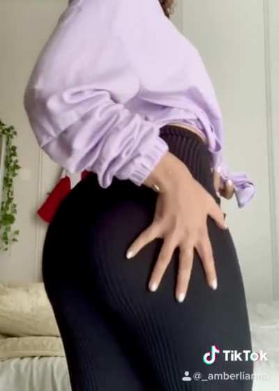 Too juicy not to slap