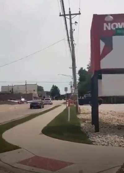 Plane crashes into a restaurant in Hanna City, IL. Both occupants died at the scene