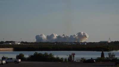 Sunrise &mdash;&amp;gt; Day &mdash;&amp;gt; Launch: Seamless time lapse and real-time video of today&rsquo;s liftoff of Falcon 9 and 60 Starlink satellites