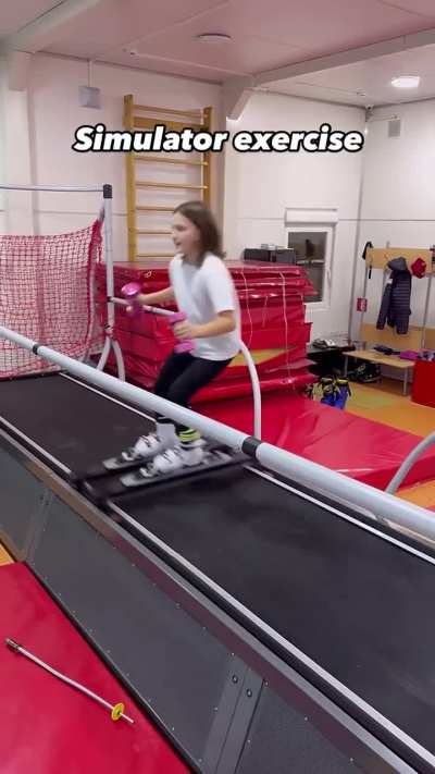⛷This Girl Exercising Or Ski Practicing On Whatever This Thing Is Called. (פqƆII┴ƆpIHƆ&Lambda;IIqqפqN&cap;)