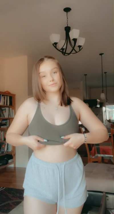 How is my 2002 body? ♡ (oc) [F18]