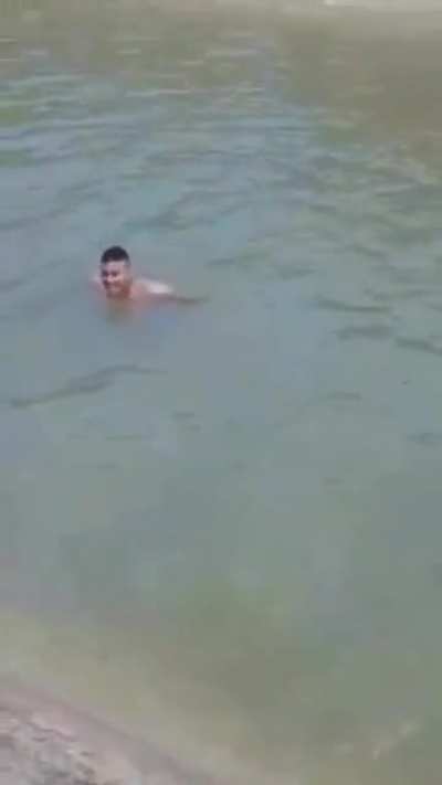 (Failed) Attempt of saving a man from drowning with a fishing net