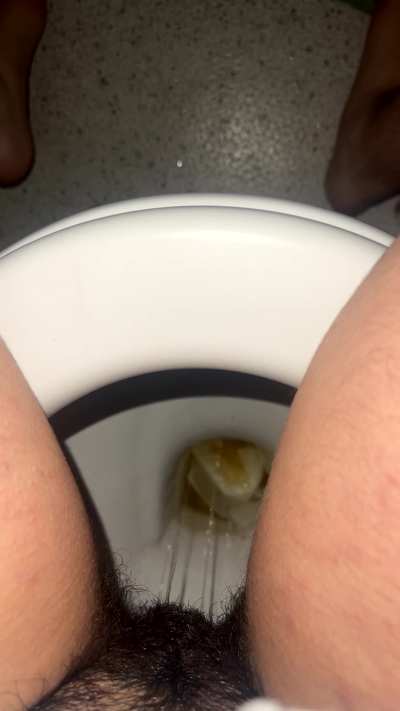 Say &ldquo;yes&rdquo; if you&rsquo;d fuck me while i pee