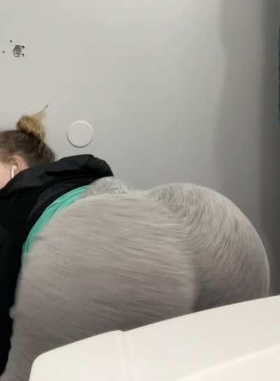 Shake that shit like jelly 😛