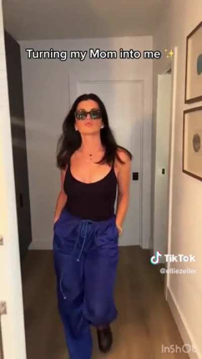 Ellie&rsquo;s Mom Bouncing Boobs