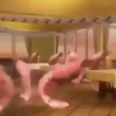 I didn&rsquo;t mean to enter this subreddit, so here are some shrimps dancing to astronaut in the ocean