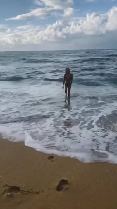 beach babe