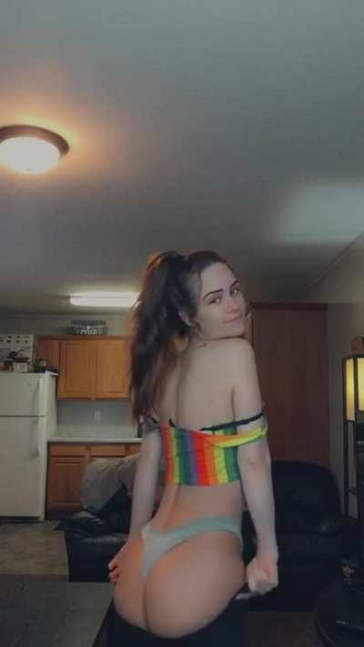 I&rsquo;d do anything to cum ;)