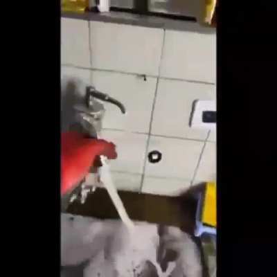 Dmc até a metade do video dps ta de boa