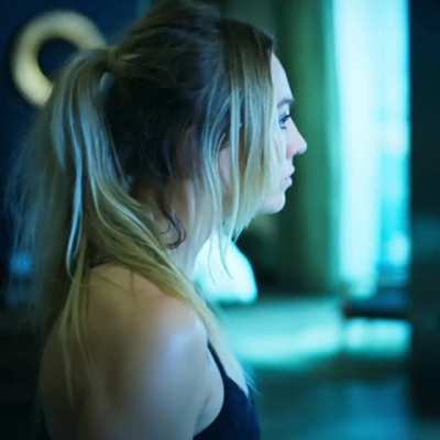 Kaley Cuoco gym gear