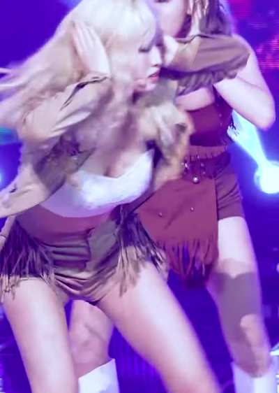 SBS Inkigayo 2020614 Twice Momo
