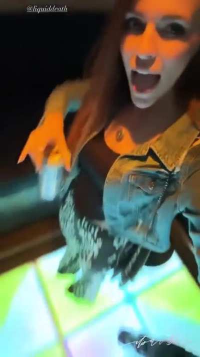 Party girl