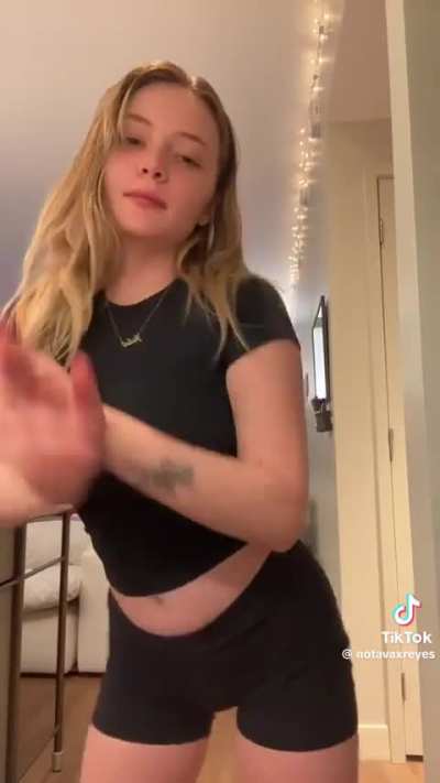 @notavaxreyes