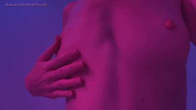 I temporarily took out my nipple piercings so you could properly worship these tits… 🩷🩷