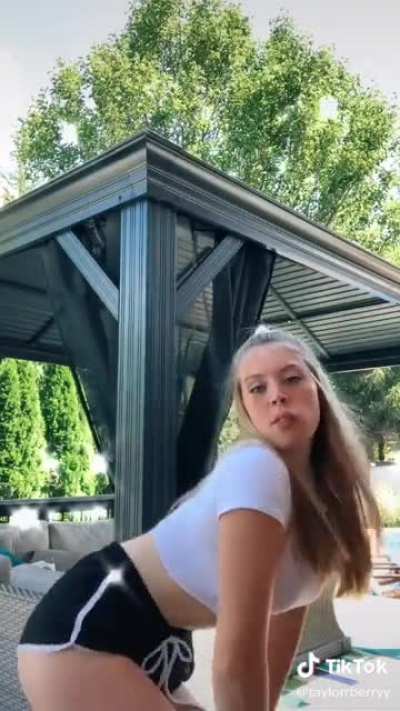 tiktokthots - Video #9124