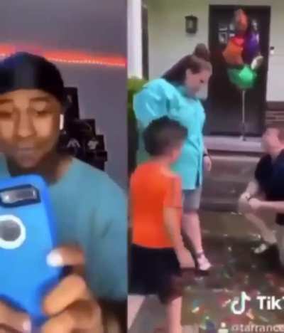 😡😡